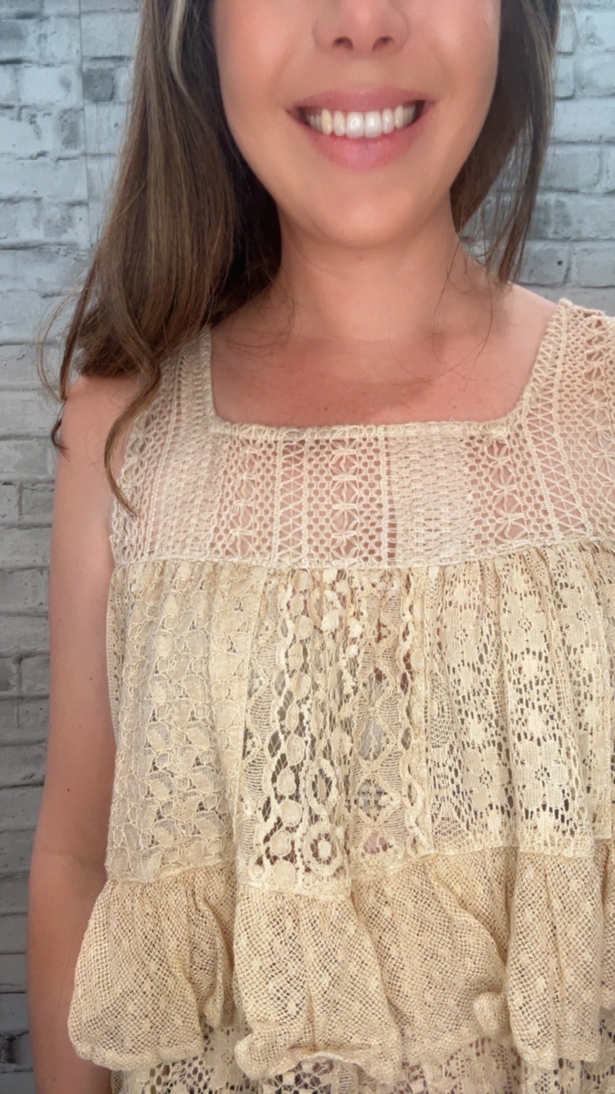 Floral Tiered Lace Tank Top - 70011