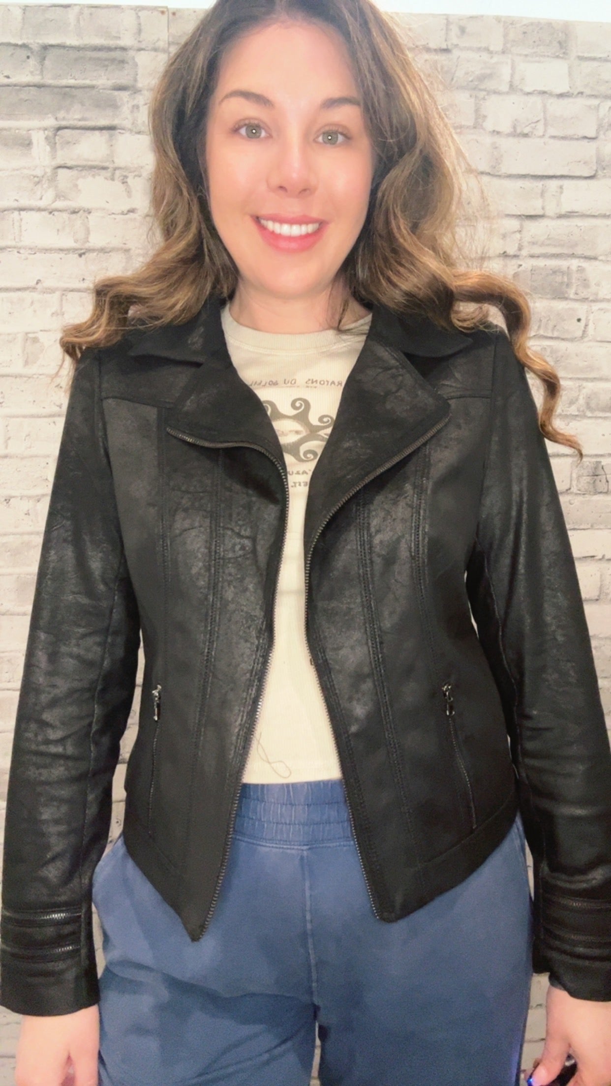 Vintage faux leather black jacket - 41000