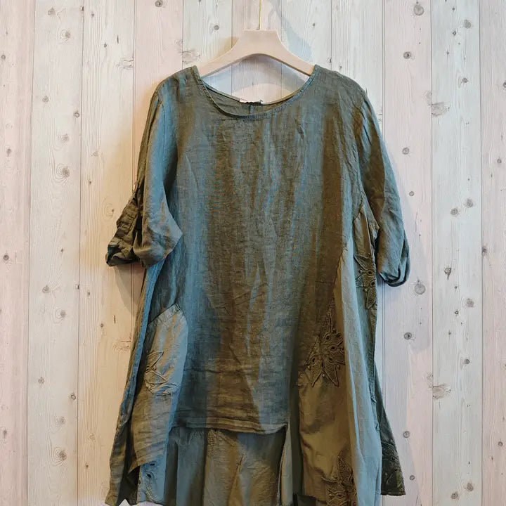 Linen Long blouse with Flower detail - 60012