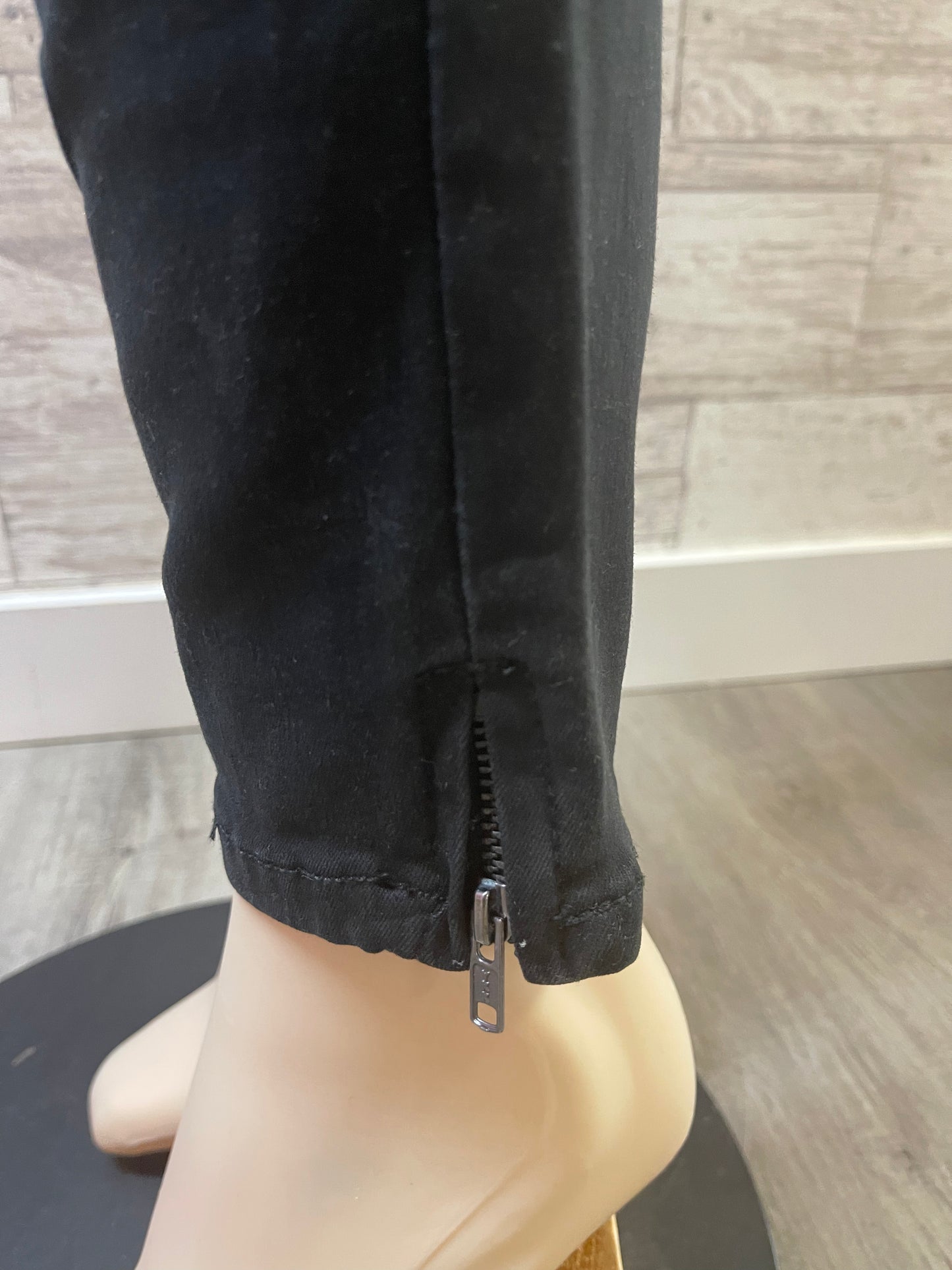 Black Ankle Pant with Zipper -10081