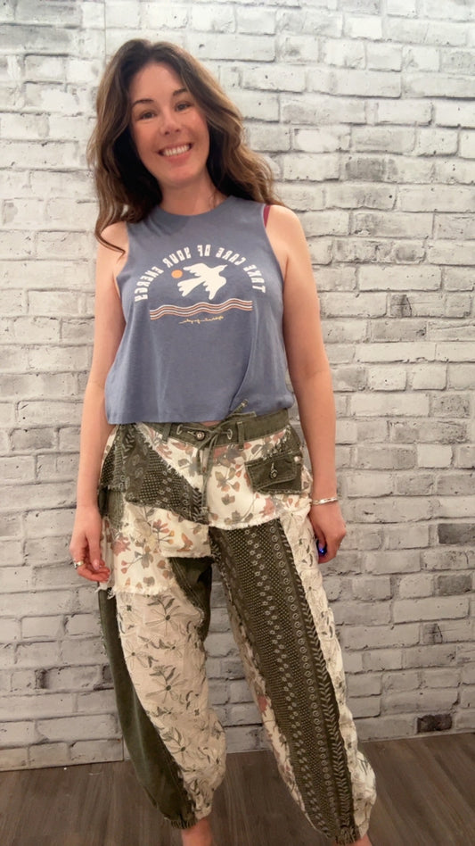 Jacquard Floral Twill Patch Waist Loop Jogger Pants - 70015