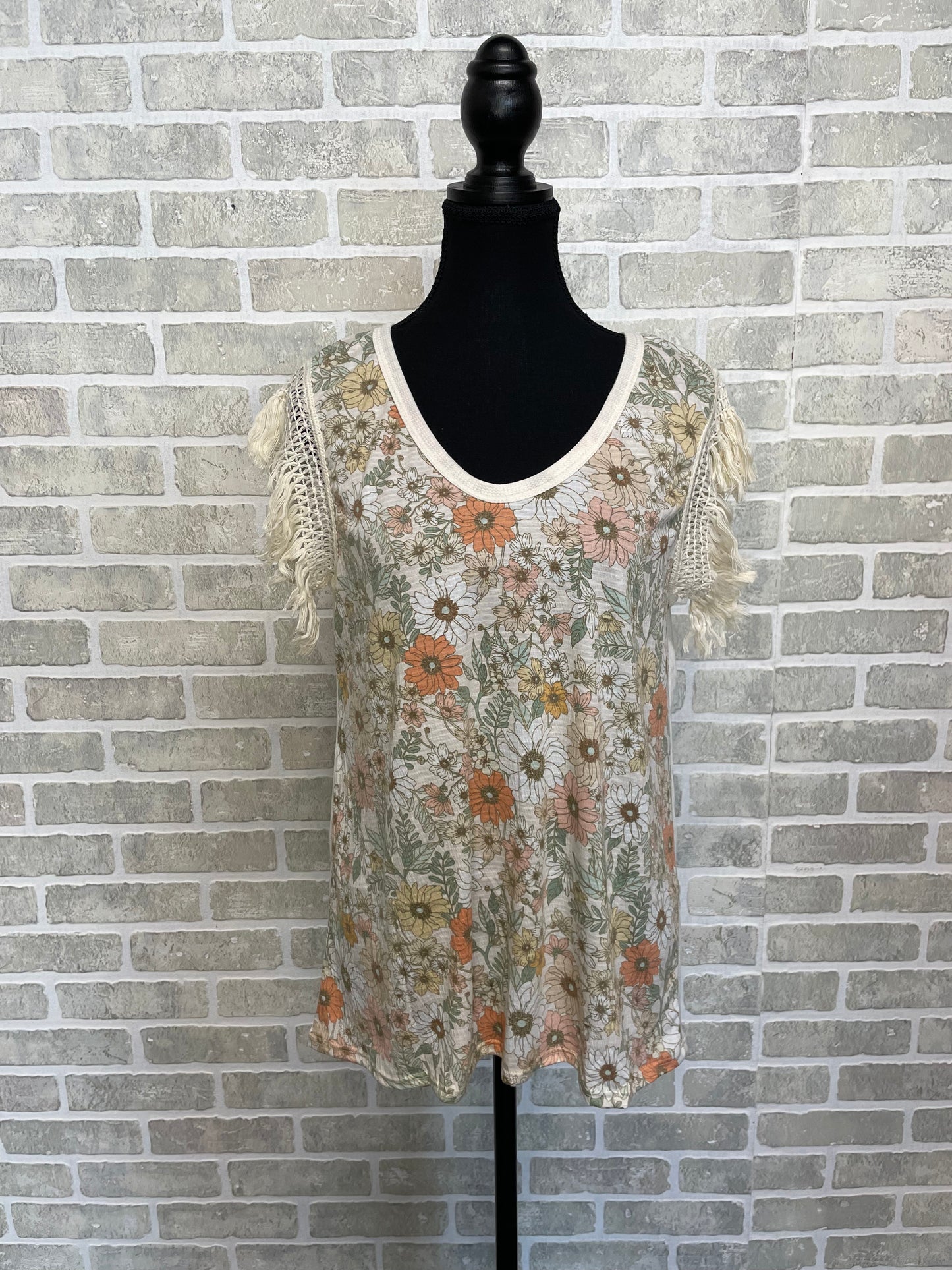 Floral Crinkle Lace Top