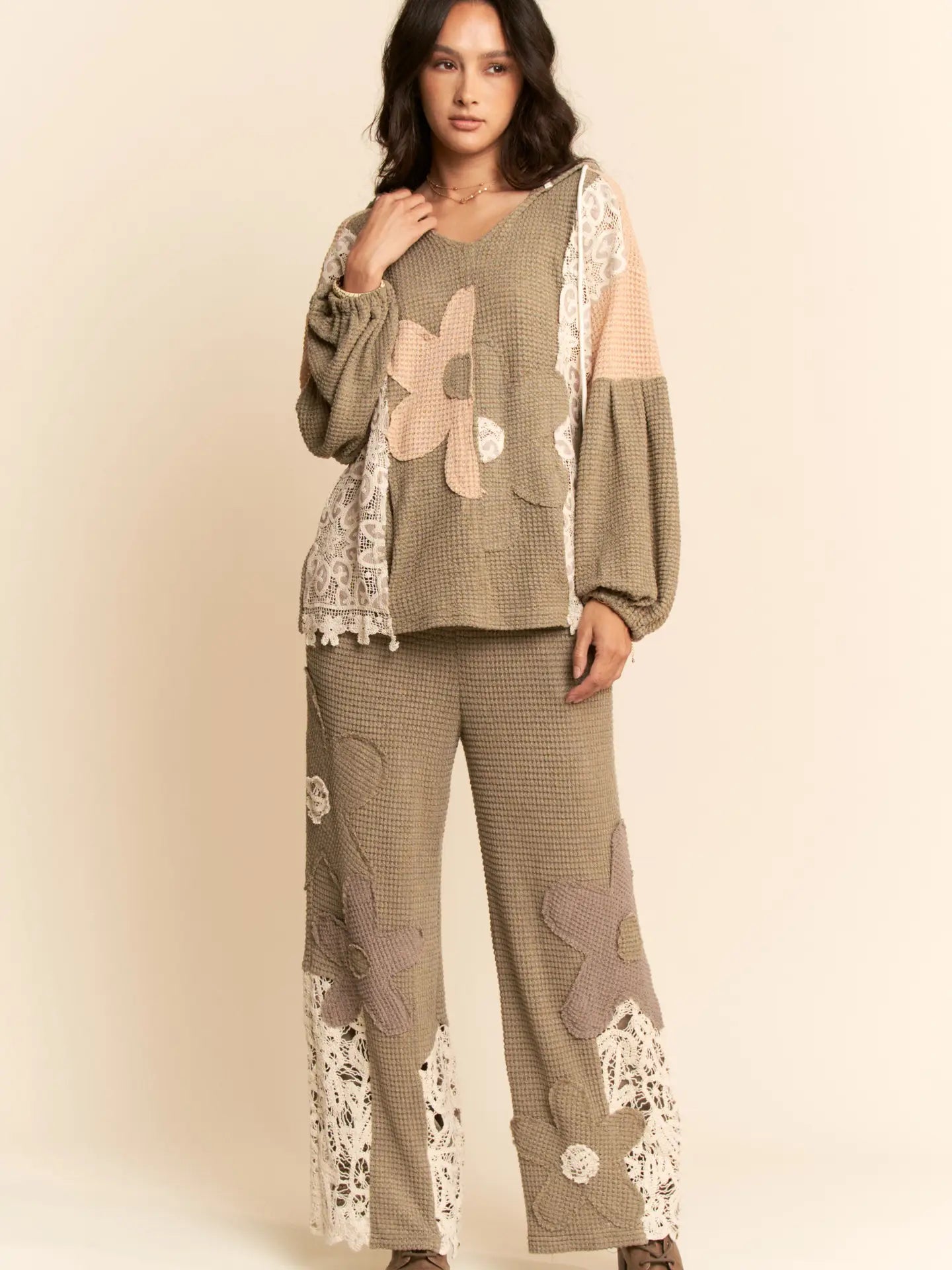 Oversized Knit Flower Patch Hoodie - 50301