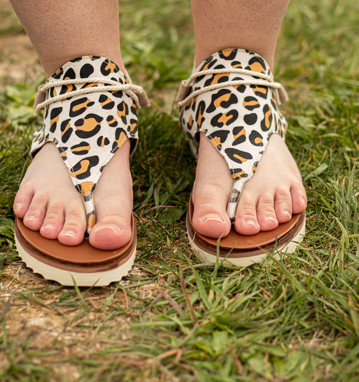 Leopard Printed Zipper Flat Sandal
