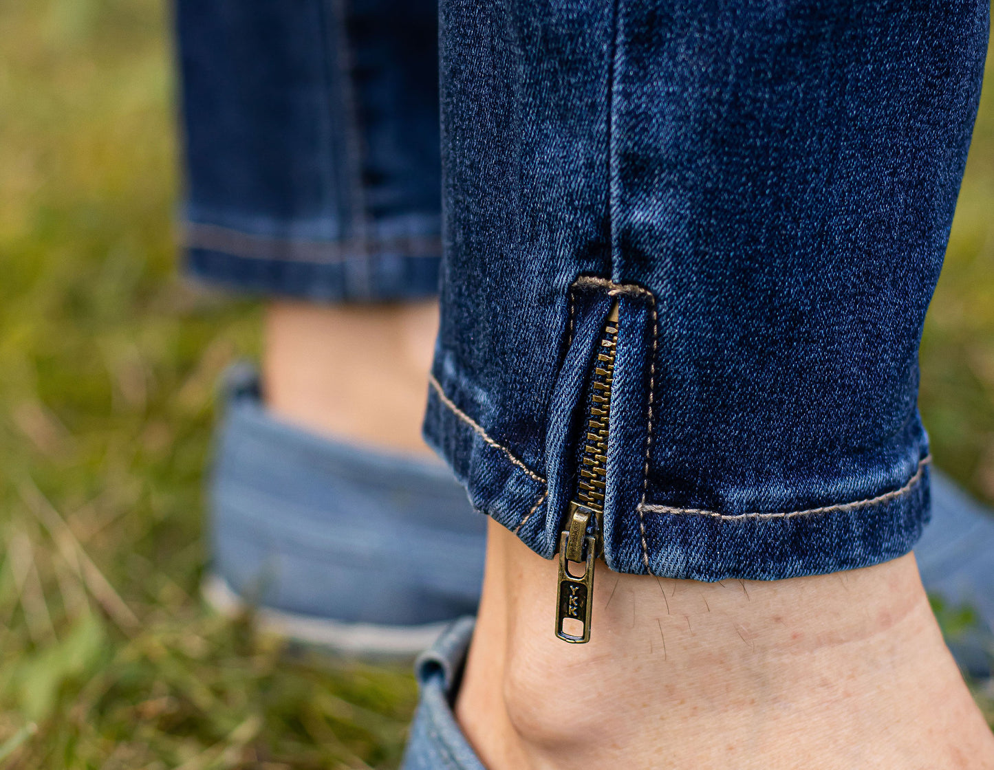 Dark Wash Ankle Jean with Zipper Detail